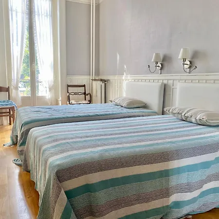 Appartement Le Regina, Vue Mer, Plein Centre, Unique Menton