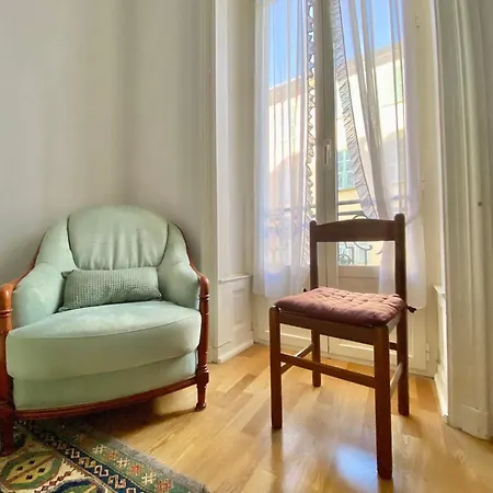 'le Regina', Vue Mer, Plein Centre, Unique Апартаменти Мантон