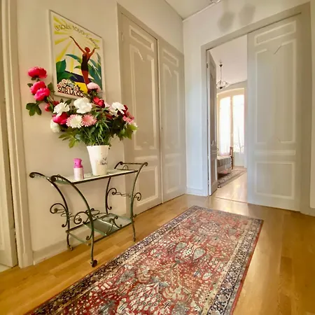 'le Regina', Vue Mer, Plein Centre, Unique マントン