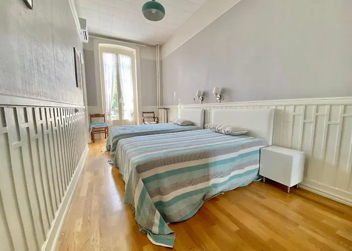 'le Regina', Vue Mer, Plein Centre, Unique *