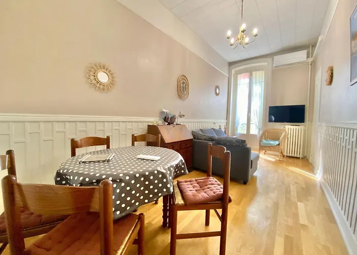 'le Regina', Vue Mer, Plein Centre, Unique *